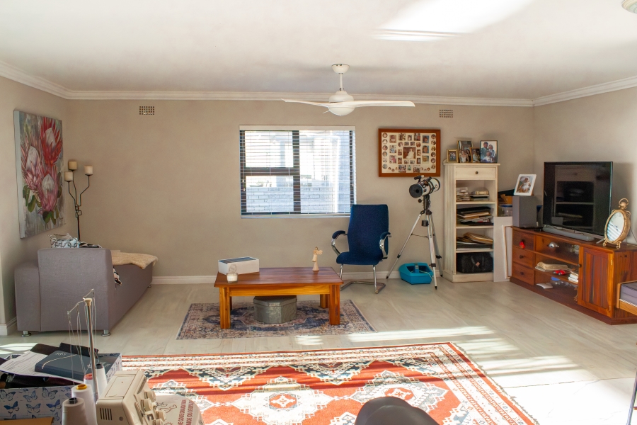 3 Bedroom Property for Sale in De Kelders Western Cape